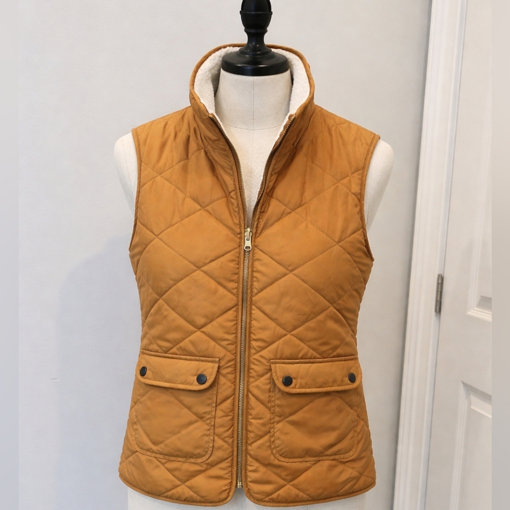 Buckle BKE Reversible Sherpa Vest Size Medium